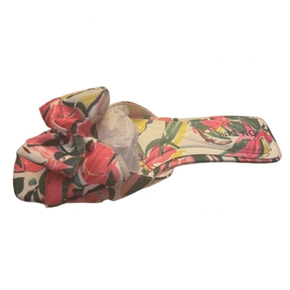 ON 34th Accessories - S a l e, $ 23 plus shipping! Vibrant Floral Women's Slide Sandals